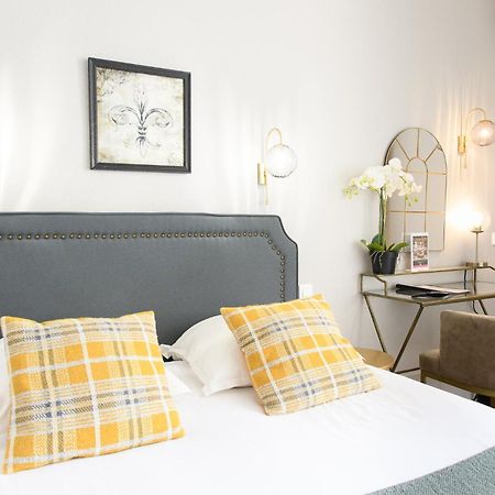 ורסאי A L'Hotel Des Roys מראה חיצוני תמונה