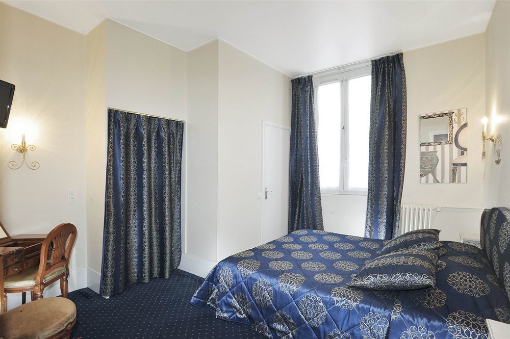 ורסאי A L'Hotel Des Roys מראה חיצוני תמונה
